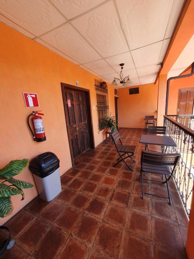 Hotel Chilero Y Cafe Антигуа-Гватемала Экстерьер фото